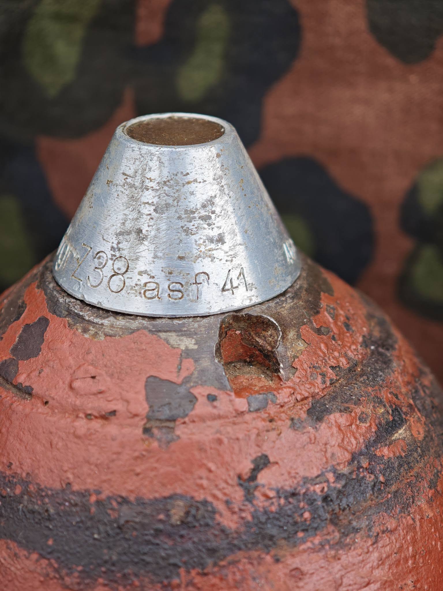 WW2 German 10cm Nb.W.35 Inert Smoke Mortar Round with Transport Container – Complete Set