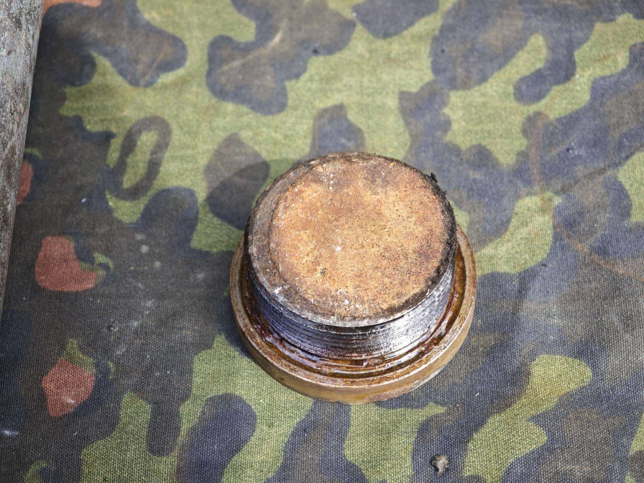 German Captured Soviet 76 mm M1927 Regimental Gun SprGr.
