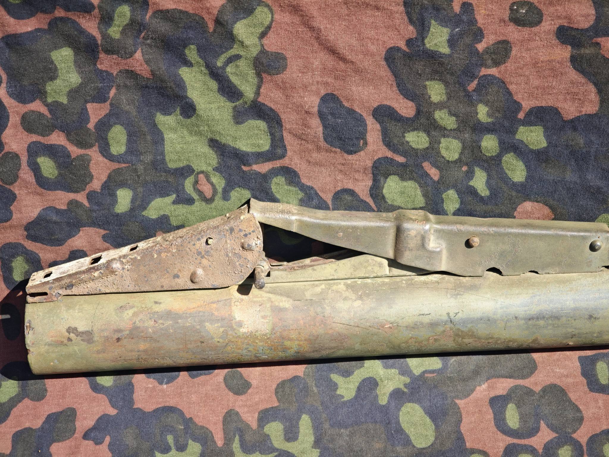 Original WW2 German Panzerfaust 60 – Complete Relic Set