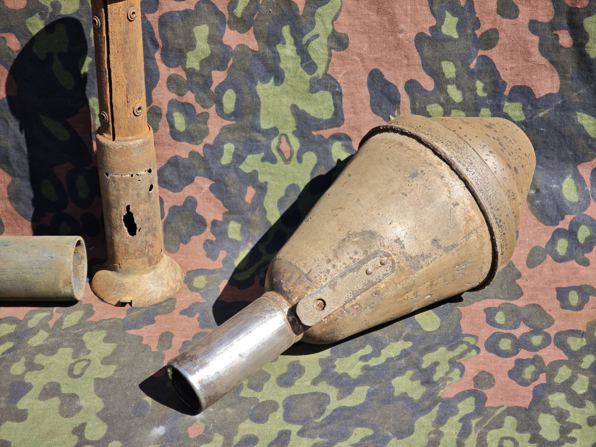 Original WW2 German Panzerfaust 60 – Complete Relic Set