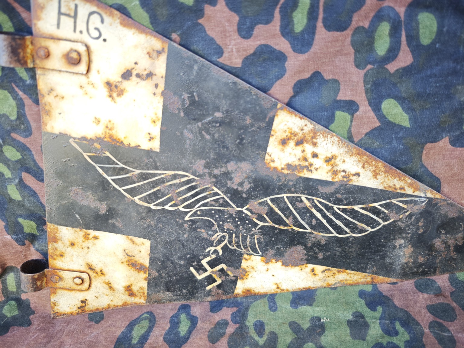 German WWII Hermann Göring Division Headquarters Vehicle Identification Pennant – Balga, East Prussia