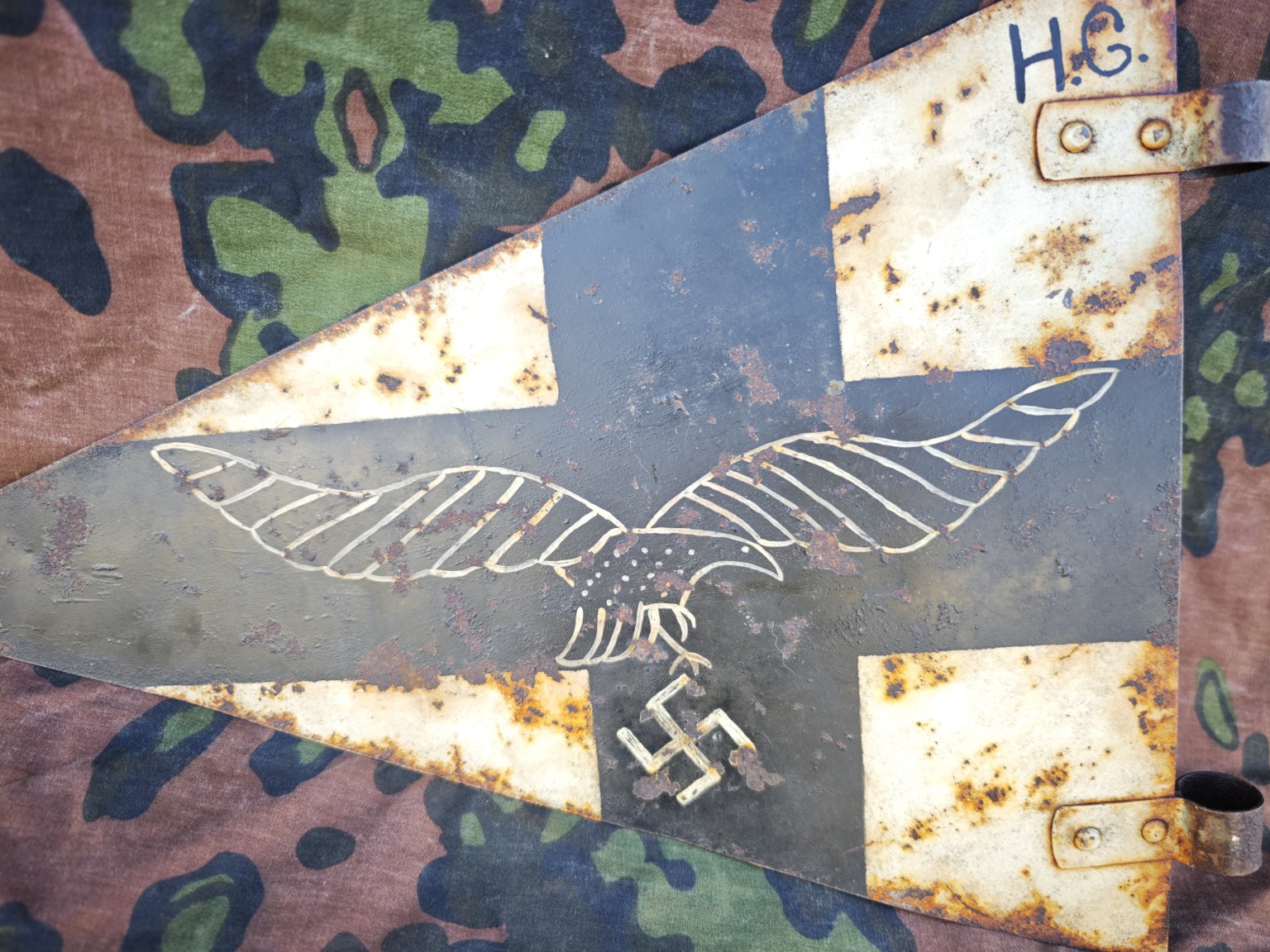 German WWII Hermann Göring Division Headquarters Vehicle Identification Pennant – Balga, East Prussia
