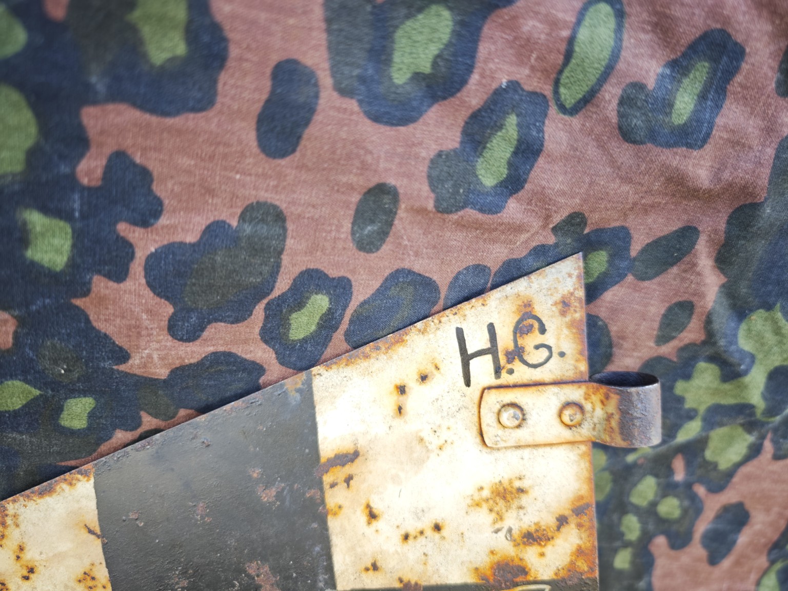 German WWII Hermann Göring Division Headquarters Vehicle Identification Pennant – Balga, East Prussia