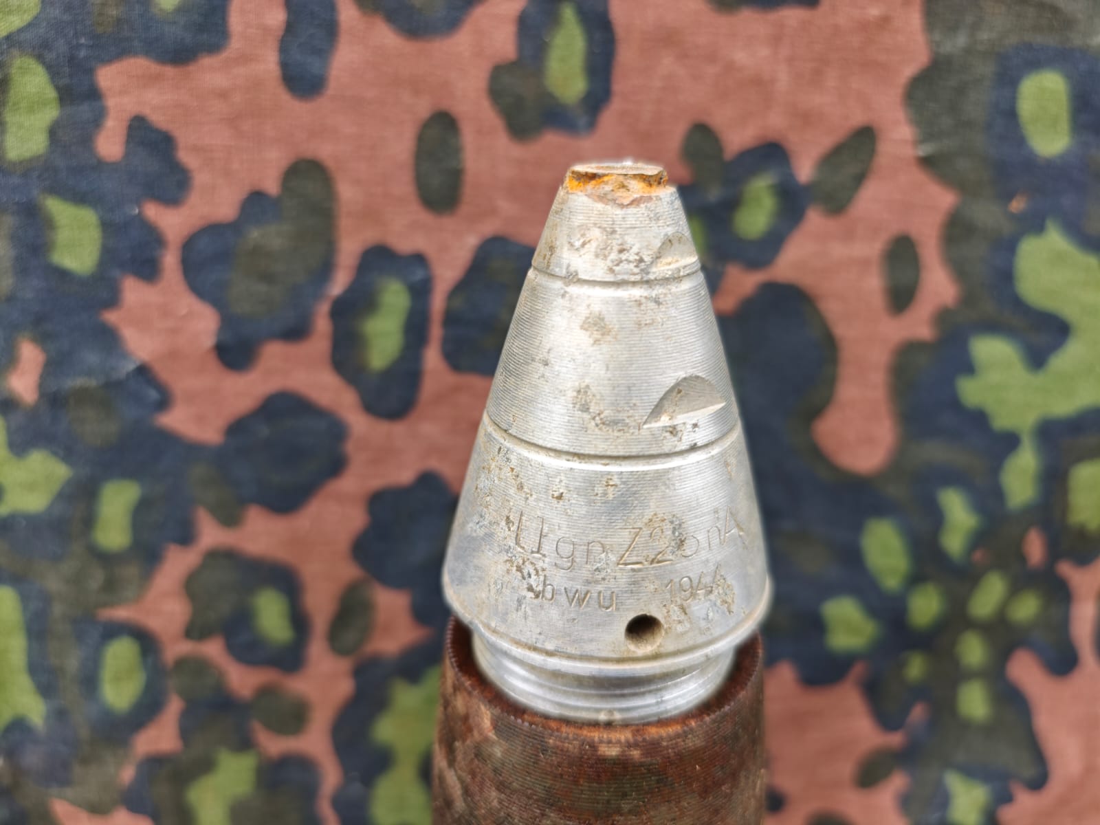 German WW2 le.I.G. 18 Sprgr. Relic Round