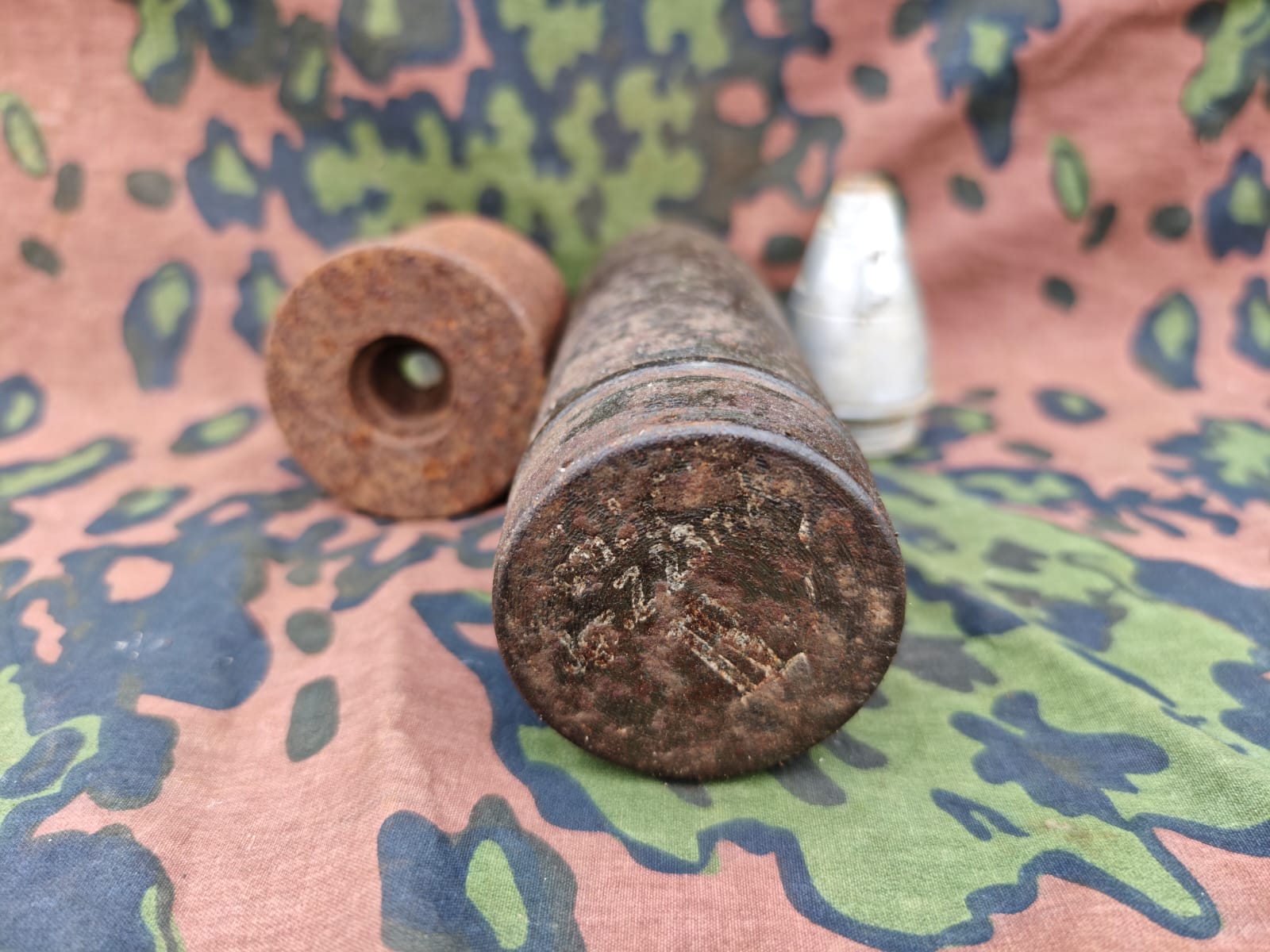 German WW2 le.I.G. 18 Sprgr. Relic Round
