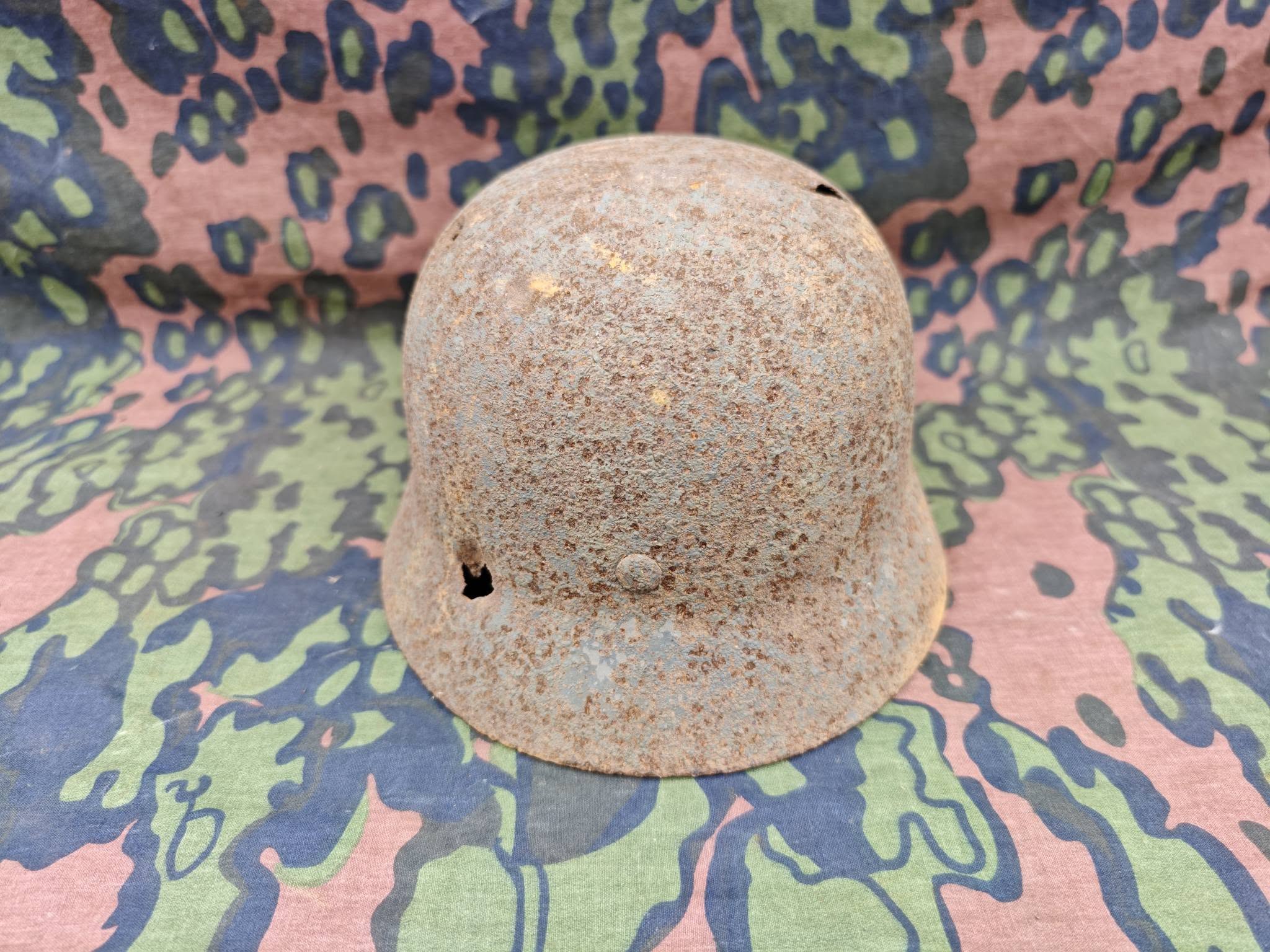 Original German M40 Luftwaffe helmet shell