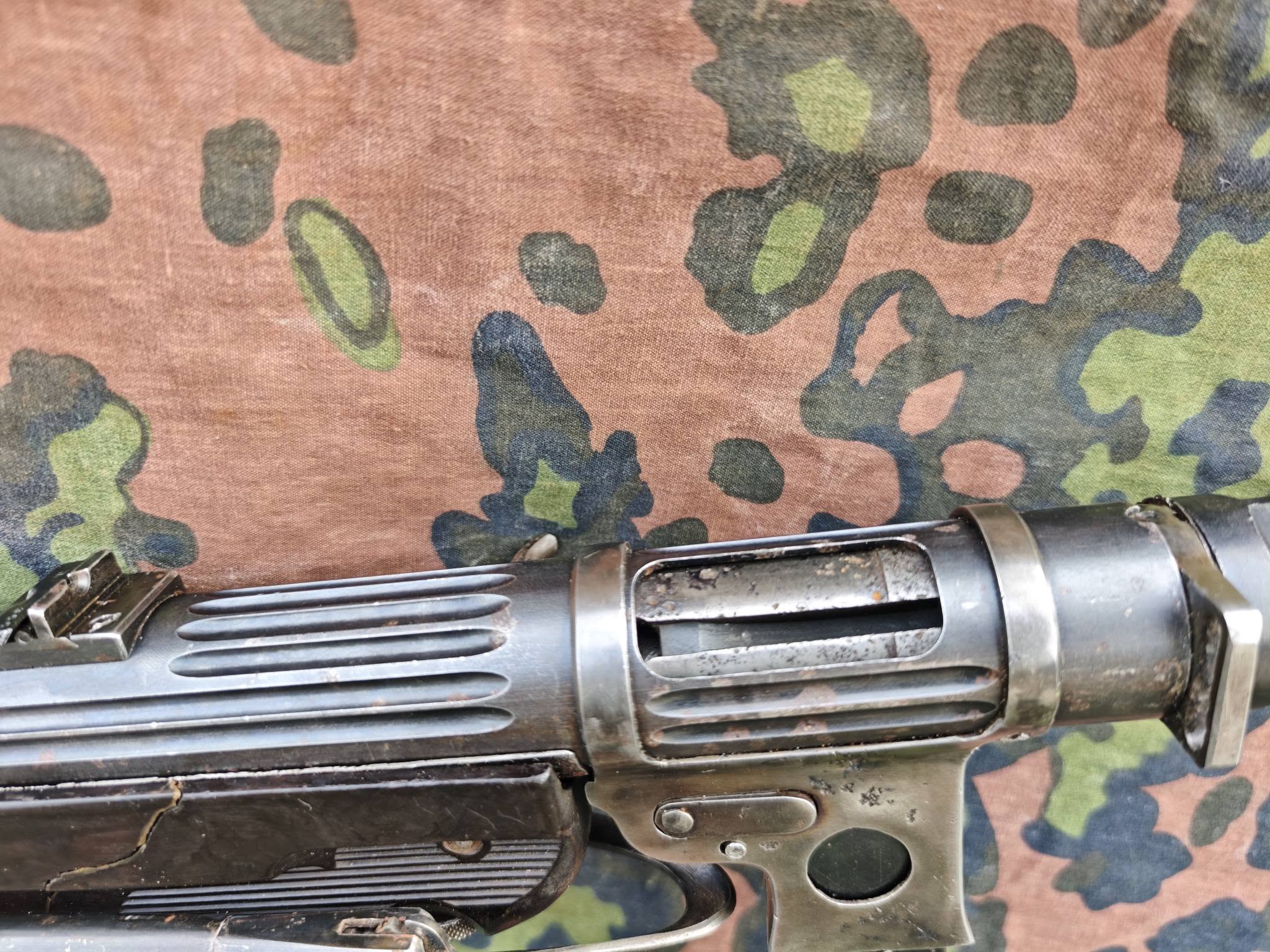 German MP38/MP40 Submachine Gun – Deactivated