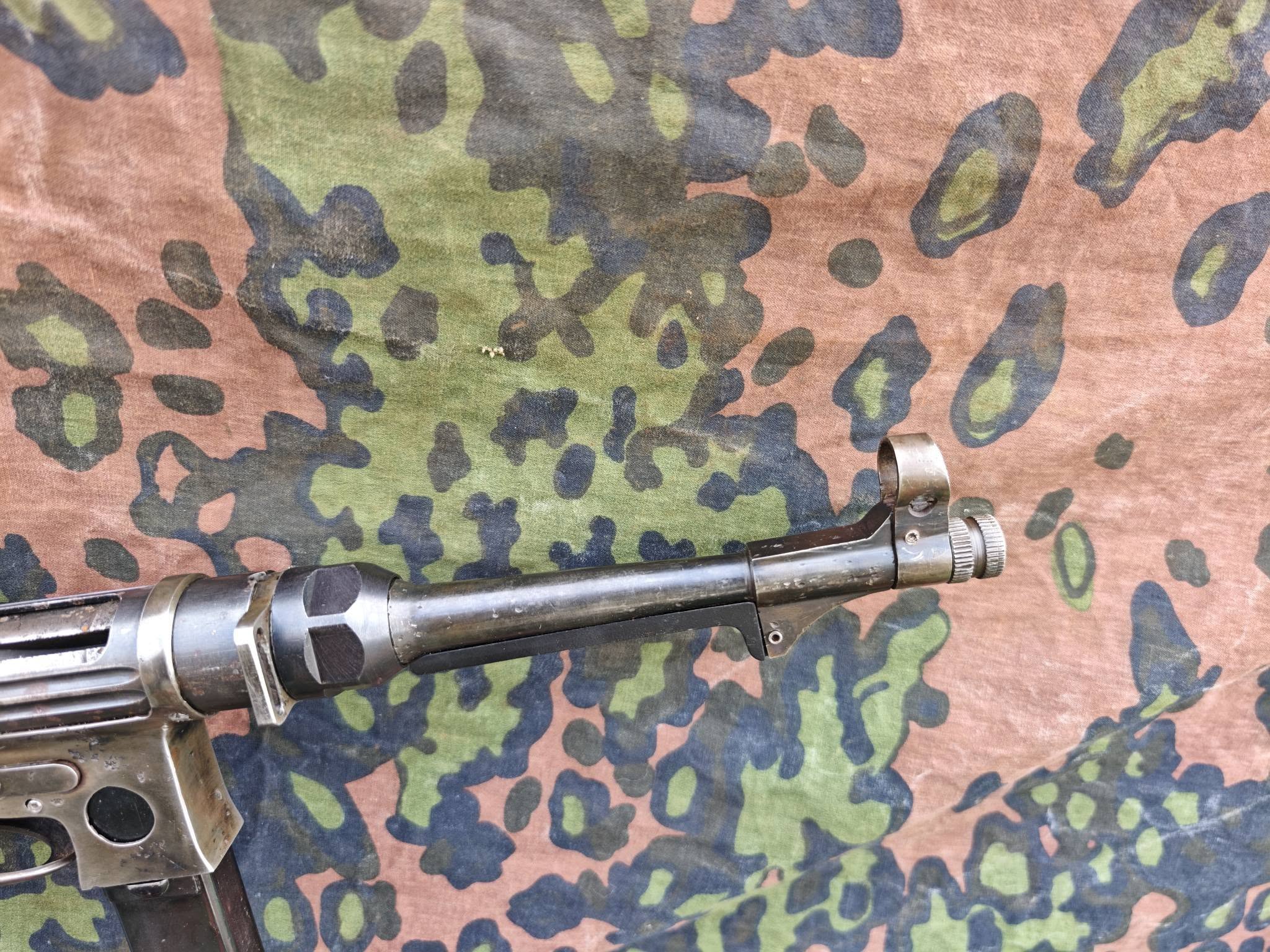 German MP38/MP40 Submachine Gun – Deactivated