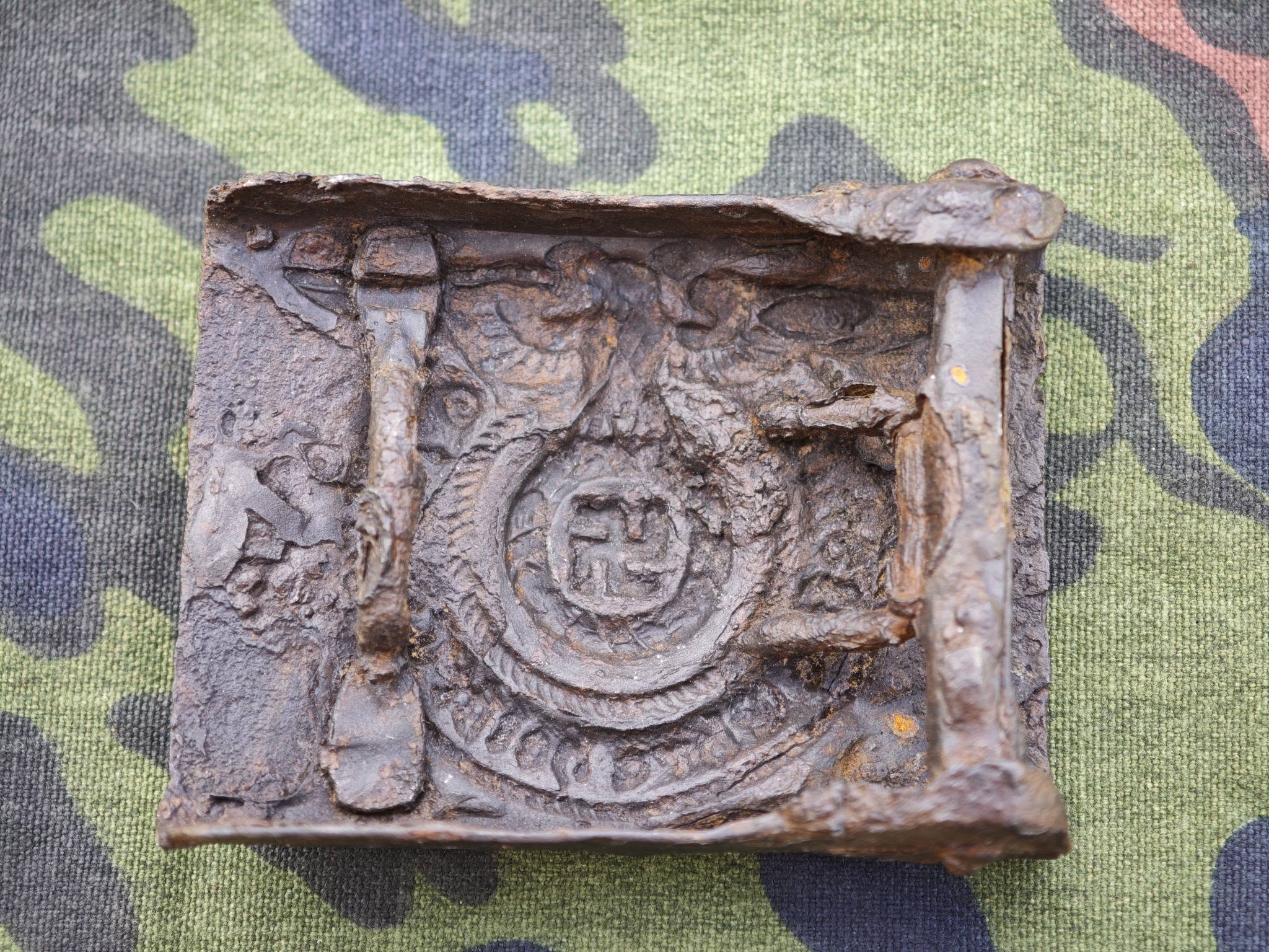 WWII German Waffen-SS Steel Belt Buckle – Relic Condition