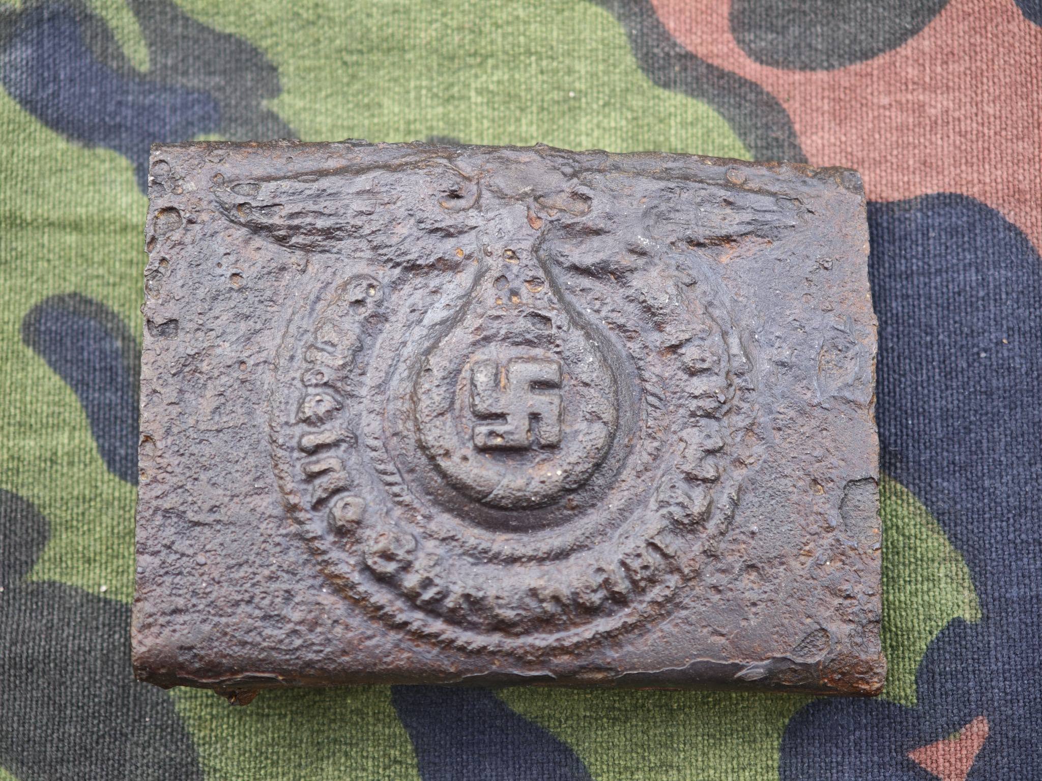 WWII German Waffen-SS Steel Belt Buckle – Relic Condition