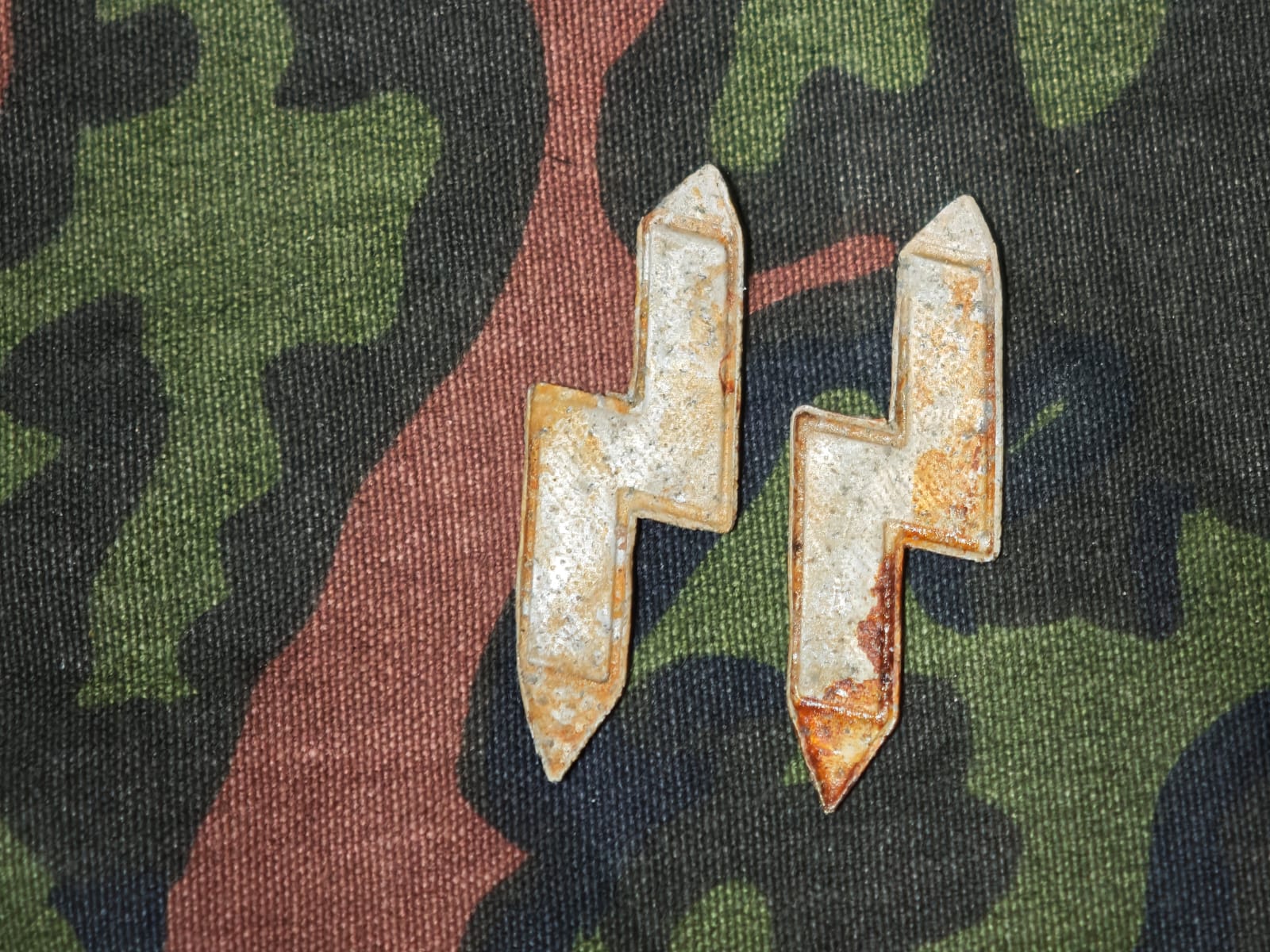 Latvian-Made Waffen-SS Aluminium Collar Runes