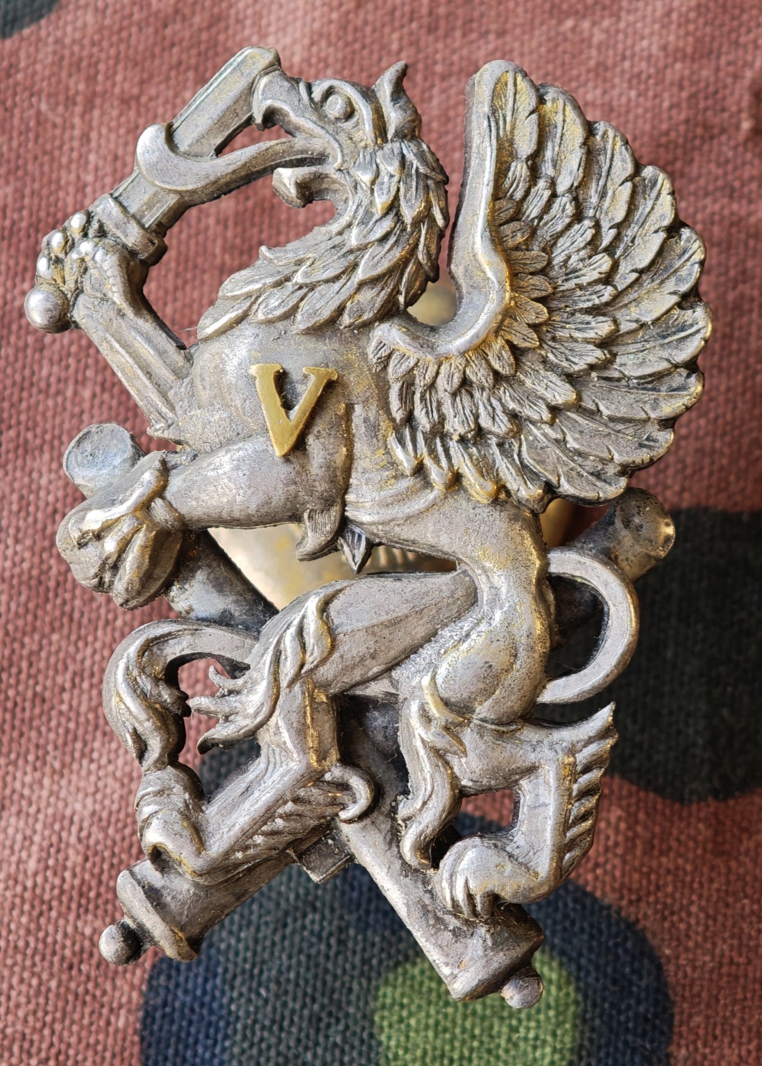 Latvian Army Vidzeme Artillery Regiment Breast Badge 