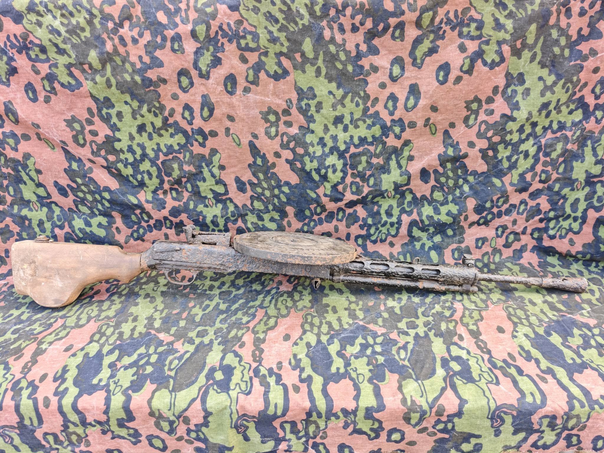 Soviet Degtyarev DP27 Light Machine Gun